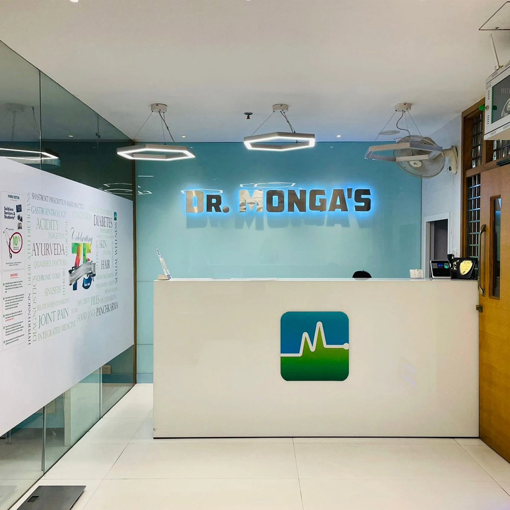 Dr. Monga Medi Clinic interior — Sexologist clinic Lajpat Nagar Dwarka Gurgaon serving मानेसर,गुडगाँव में  दिल्ली स्वप्नदोष patients